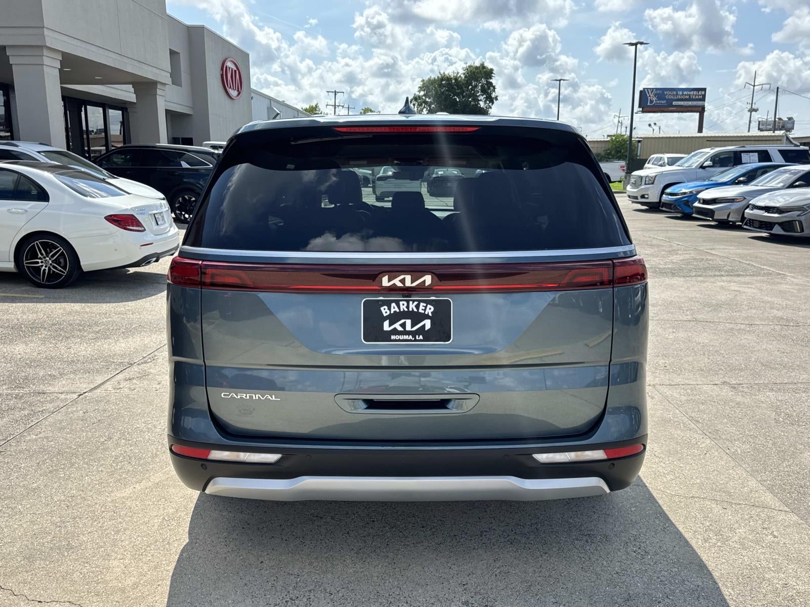 2024 Kia Carnival EX FWD