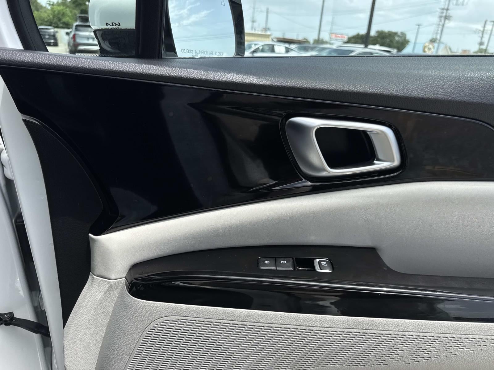 2024 Kia Carnival SX FWD