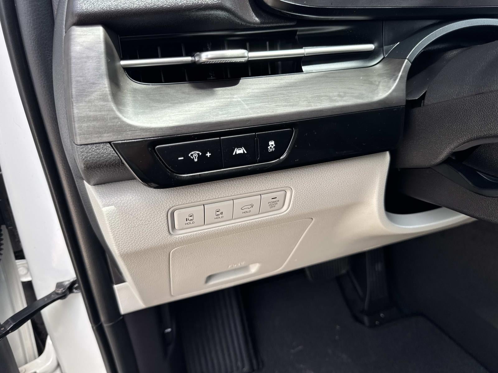 2024 Kia Carnival SX FWD