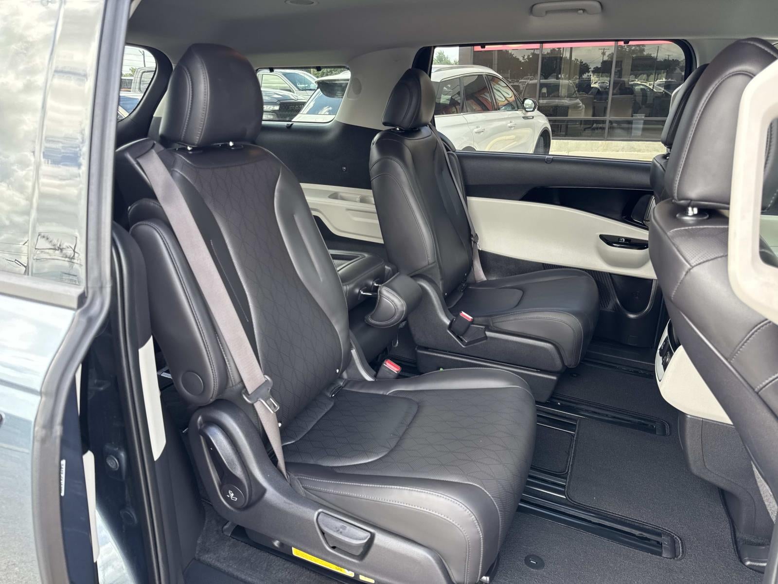 2024 Kia Carnival SX FWD