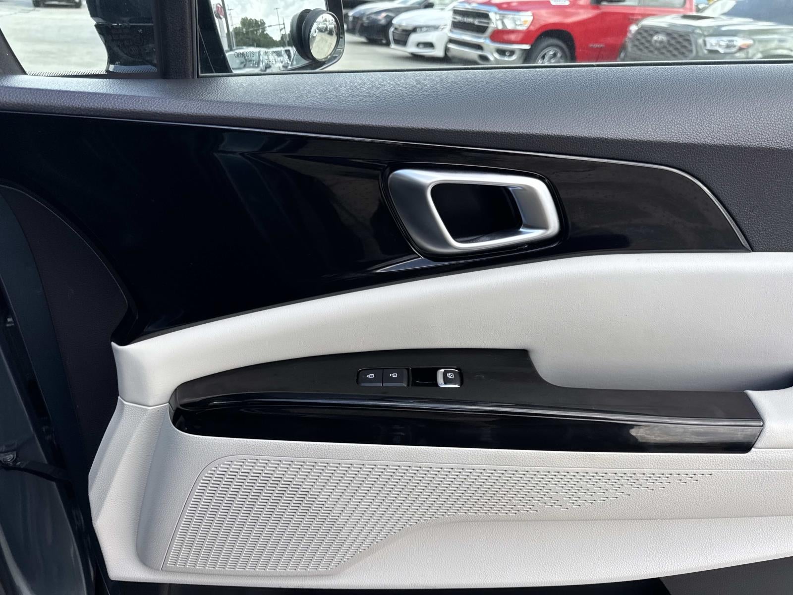2024 Kia Carnival SX FWD