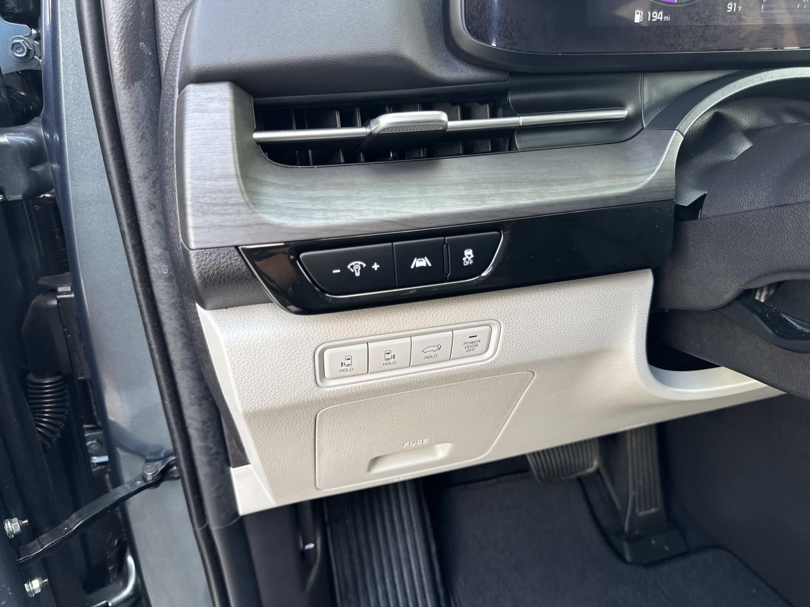 2024 Kia Carnival SX FWD