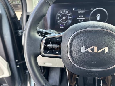 2024 Kia Carnival SX FWD