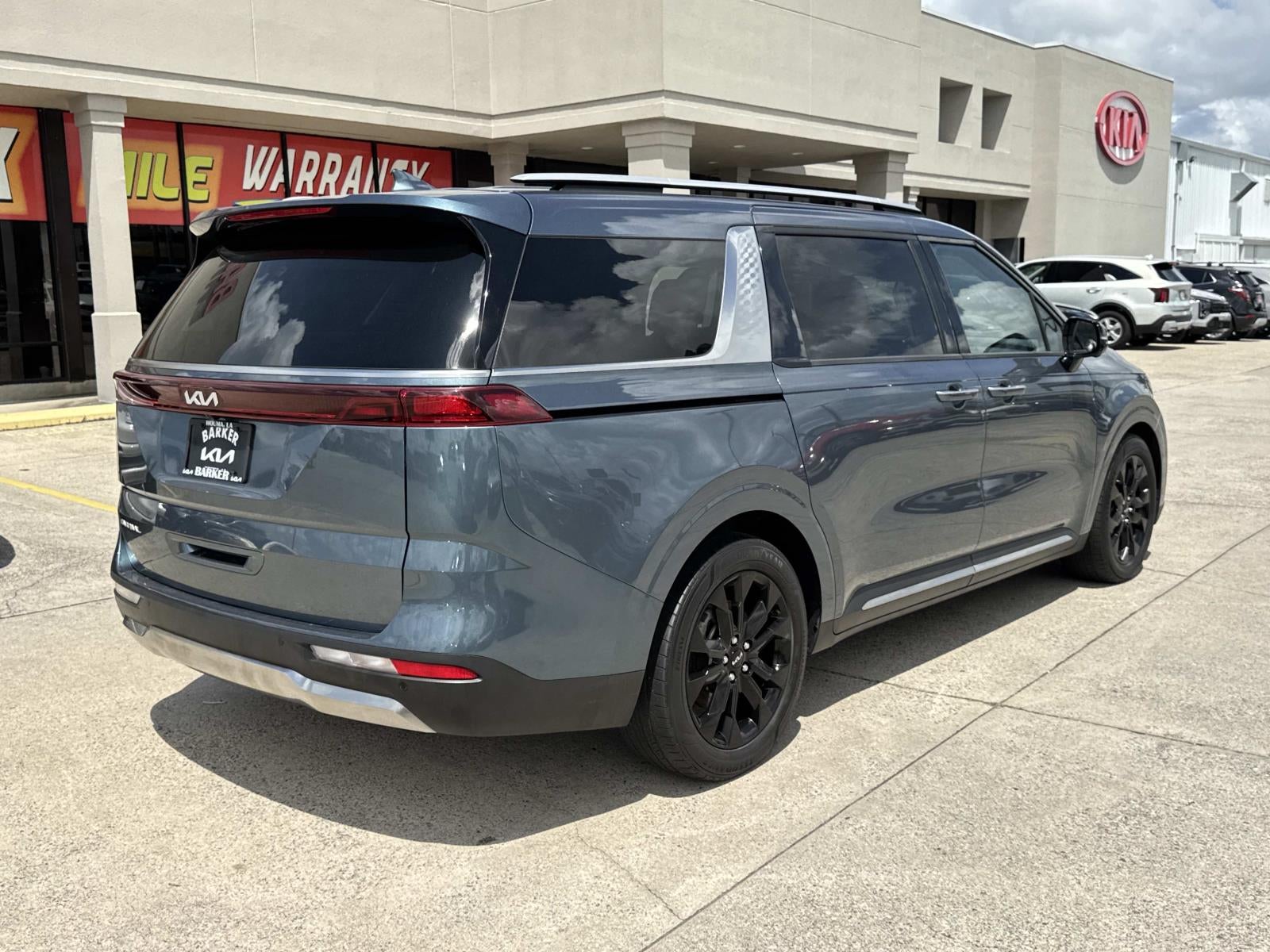 2024 Kia Carnival SX FWD