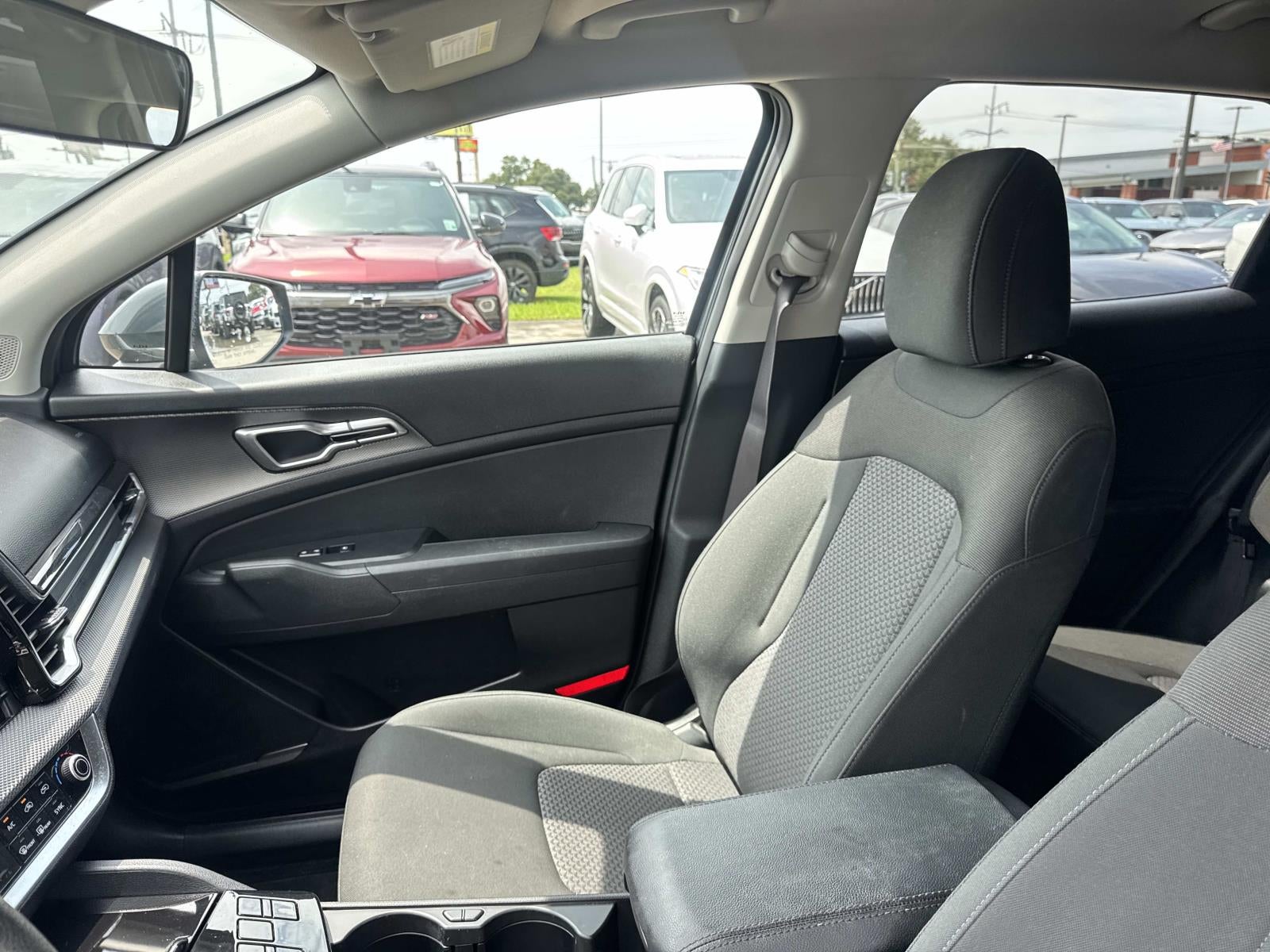 2023 Kia Sportage Hybrid LX FWD