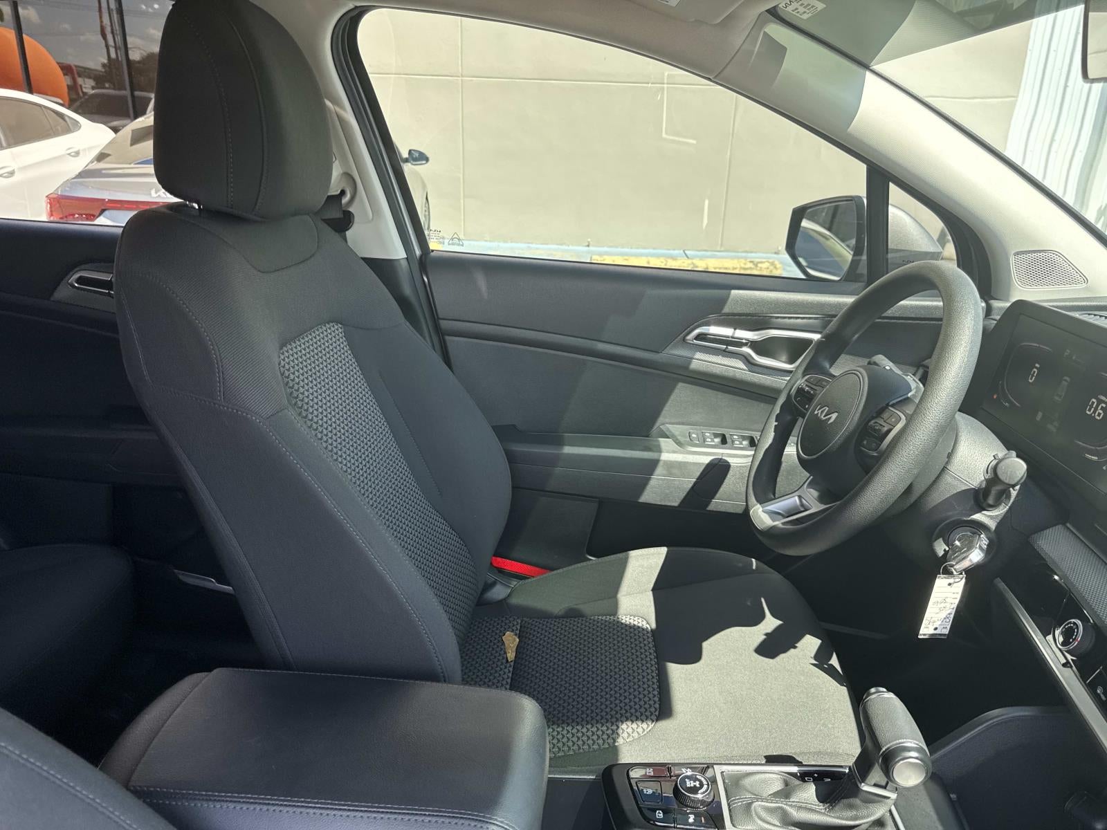 2023 Kia Sportage LX AWD