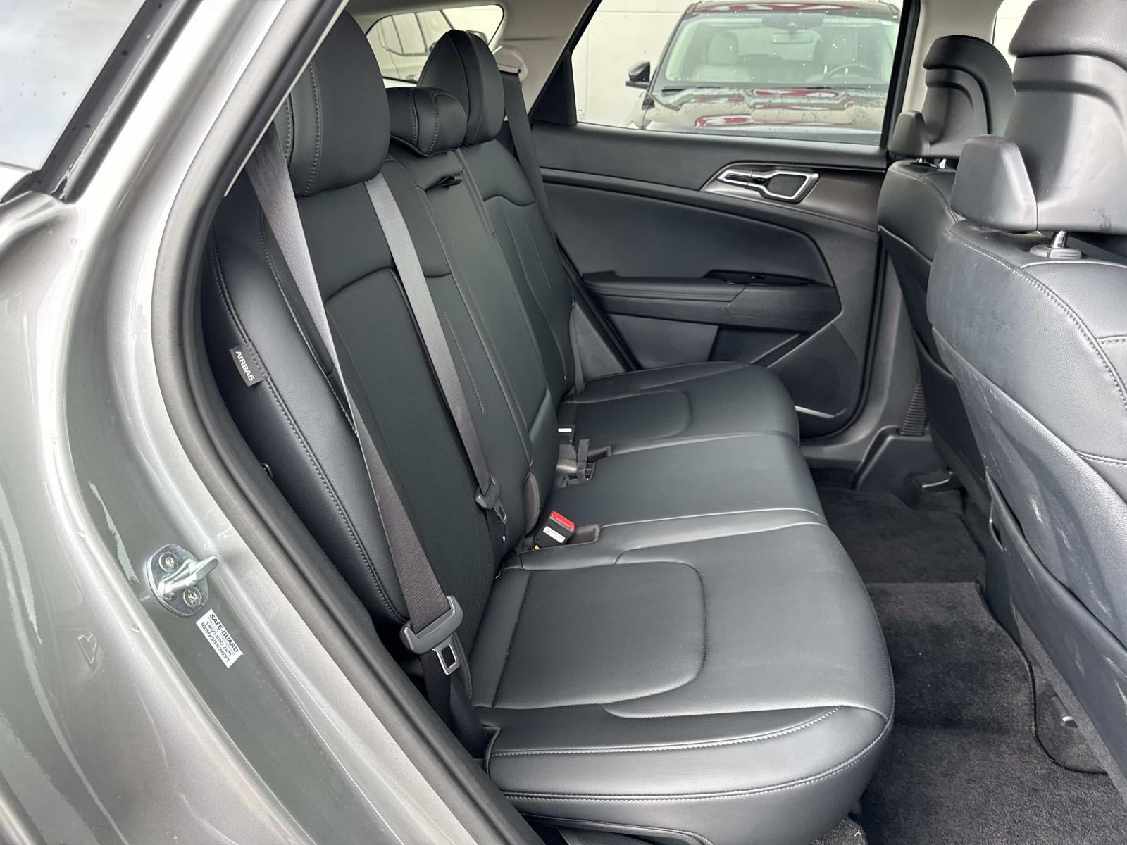 2024 Kia Sportage EX FWD