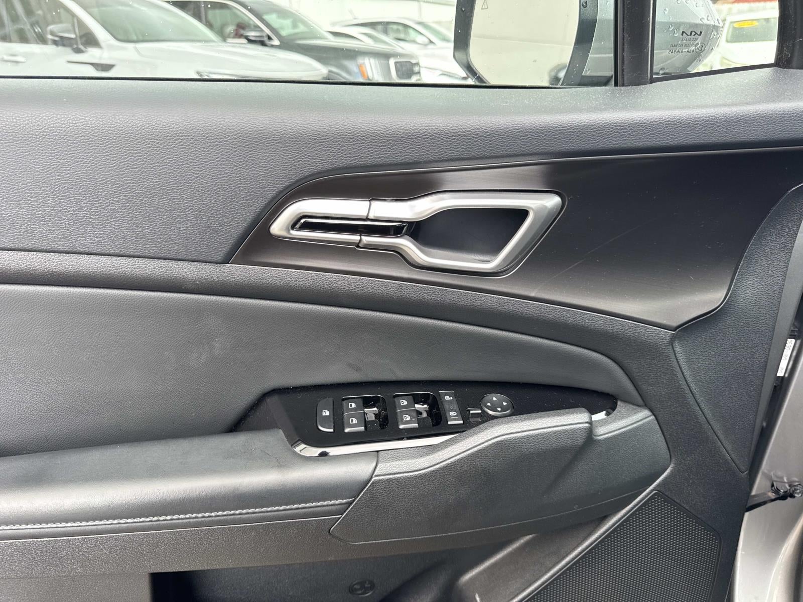 2024 Kia Sportage EX FWD