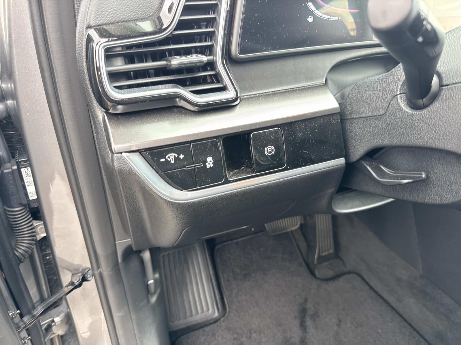 2024 Kia Sportage EX FWD