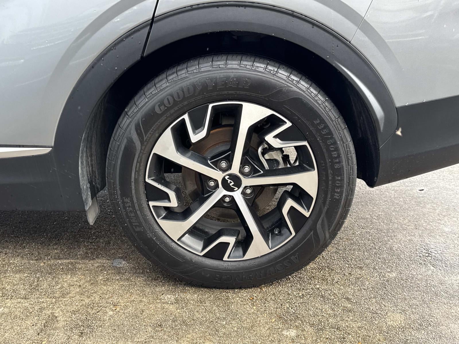 2024 Kia Sportage EX FWD