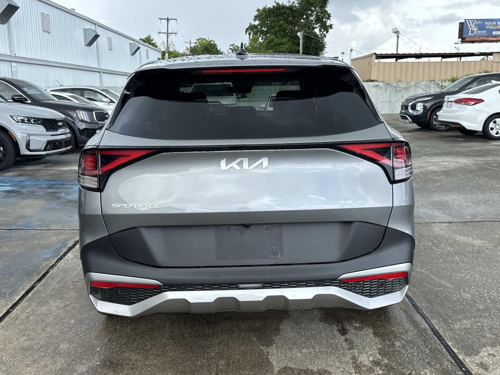 2024 Kia Sportage EX FWD