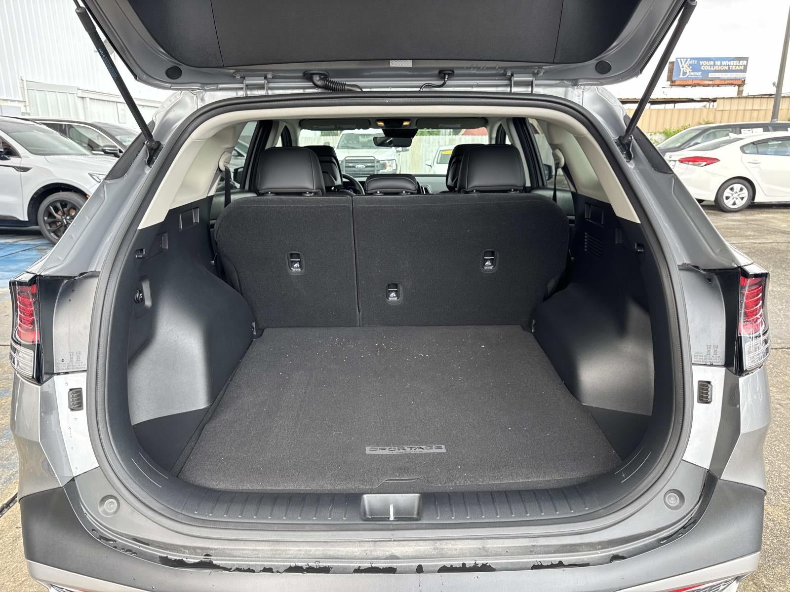 2024 Kia Sportage EX FWD