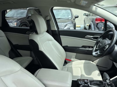 2024 Kia Sportage EX FWD