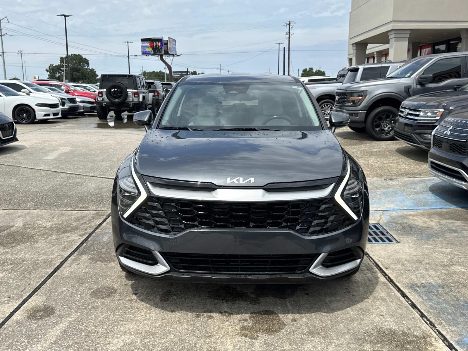2024 Kia Sportage EX FWD