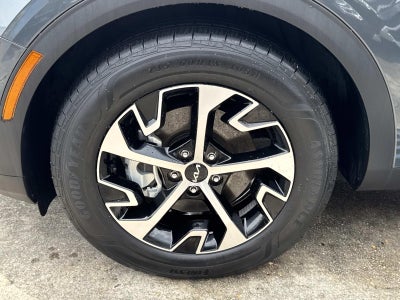 2024 Kia Sportage EX FWD
