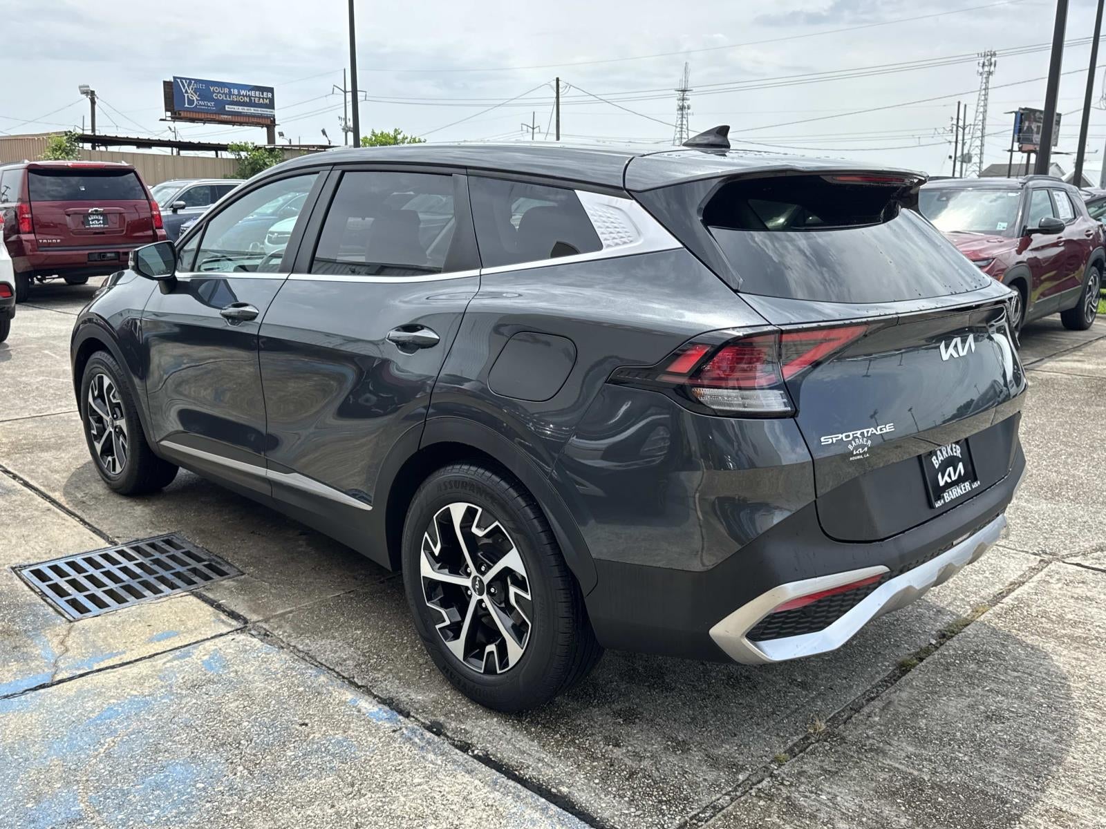 2024 Kia Sportage EX FWD