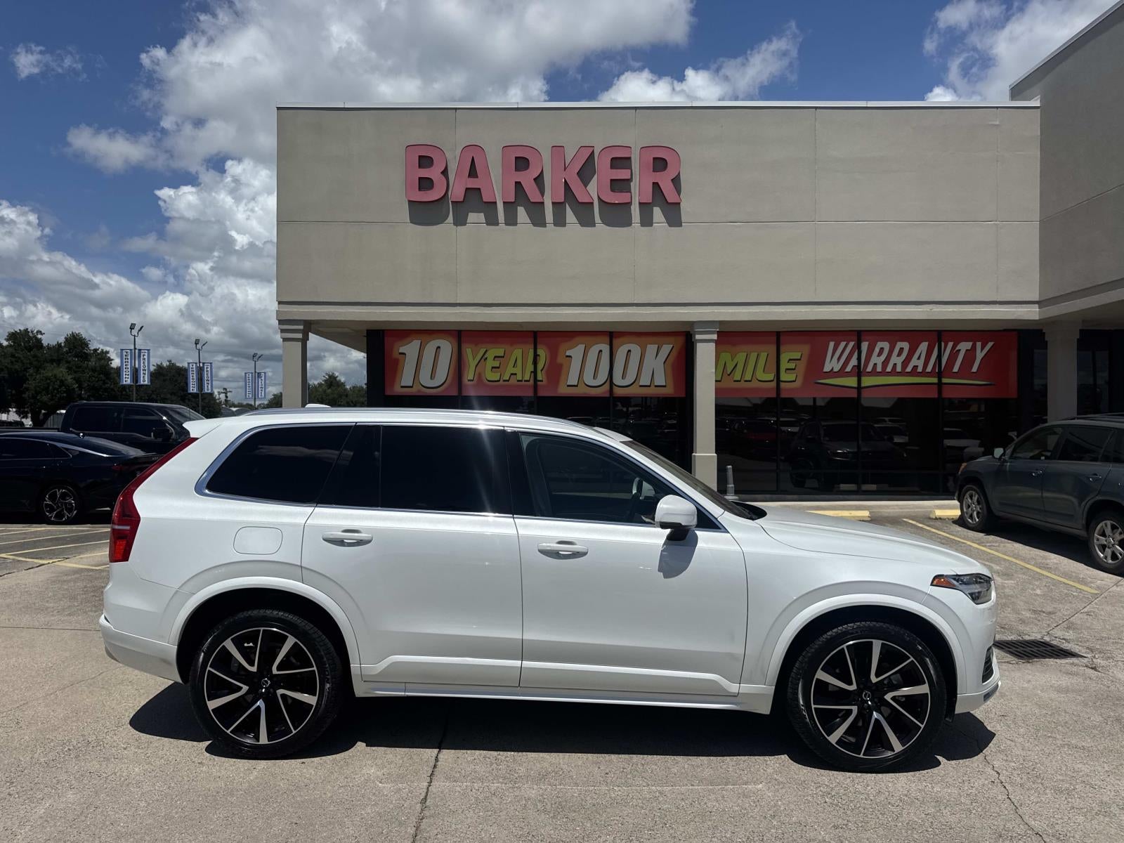 2022 Volvo XC90 T6 AWD Momentum 6P