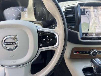 2022 Volvo XC90 T6 AWD Momentum 6P