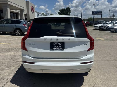 2022 Volvo XC90 T6 AWD Momentum 6P