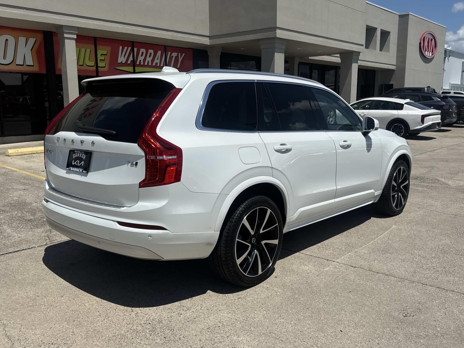 2022 Volvo XC90 T6 AWD Momentum 6P