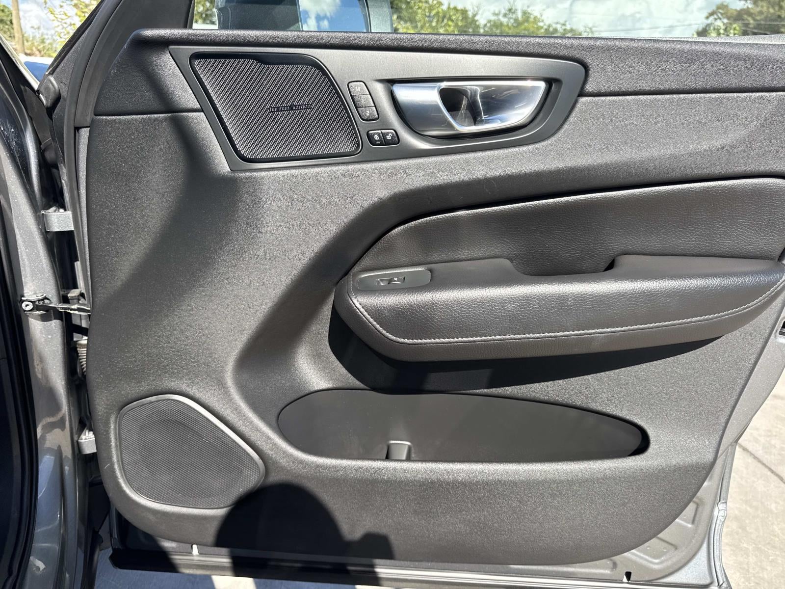 2020 Volvo XC60 T6 AWD Inscription